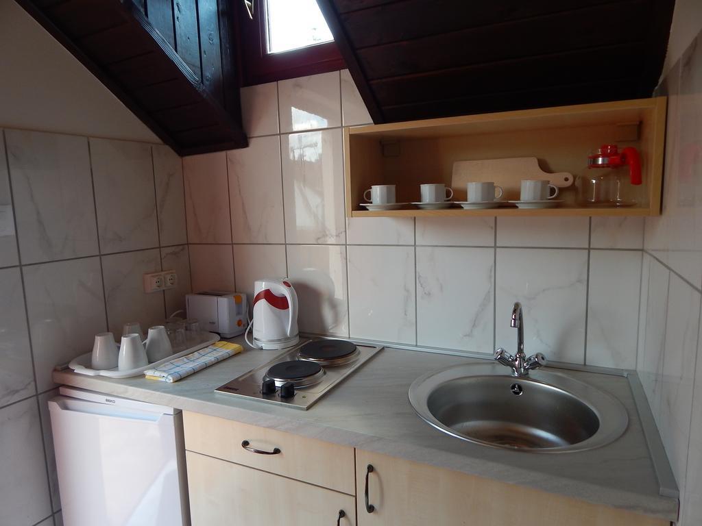 Napsugar Apartman Baja Ruang foto